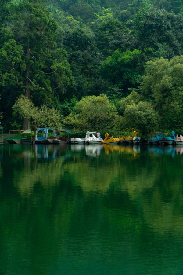 Weekends Forever Naukuchiatal, Bhimtal Hostel Bagian luar foto